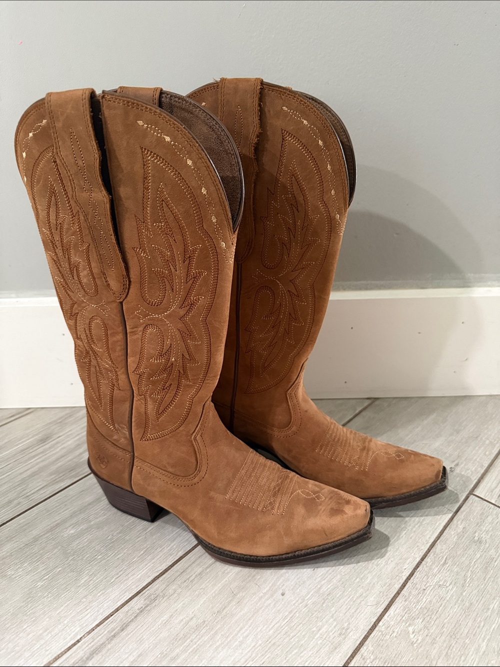 Ariat Tan Suede Western Cowboy Boots